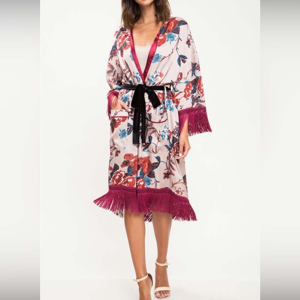 # 023 LATISTE kimono jacket floral fringe trim